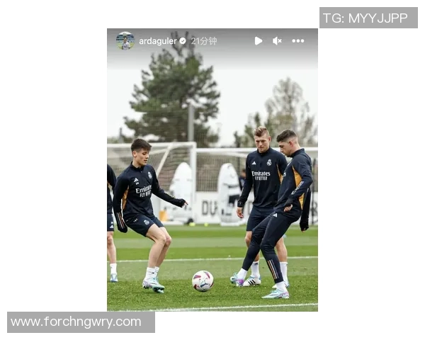 撒盐哥携手足球明星共创精彩瞬间引领潮流新风尚 撒盐哥携手足球明星共创精彩瞬间引领潮流新风尚