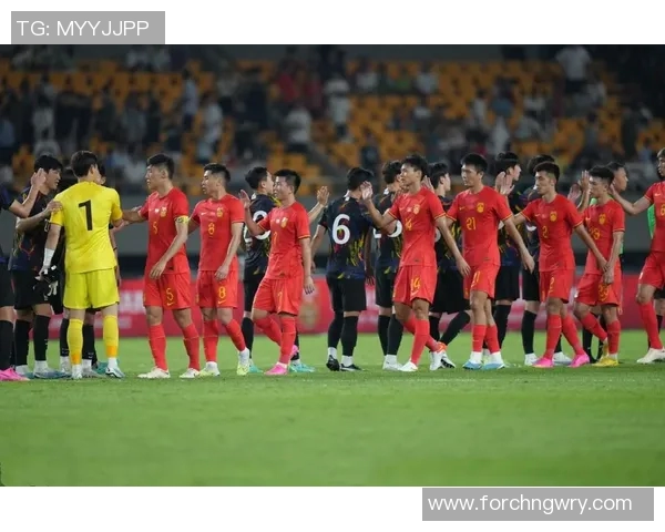 国足在亚运会的进球时刻激励人心展现拼搏精神与团结力量